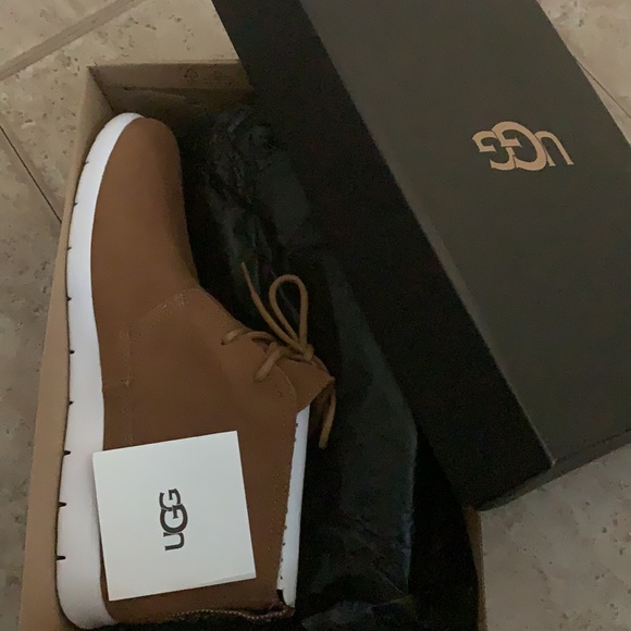 UGG Other - Men’s UGG casual Mid M. Freamon shoe